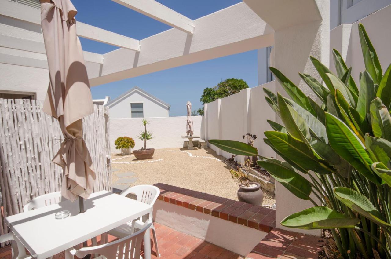 Small Bay Guest House Bloubergstrand Zewnętrze zdjęcie